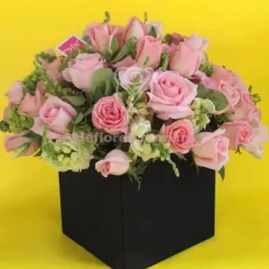 Caja de rosas afecto.