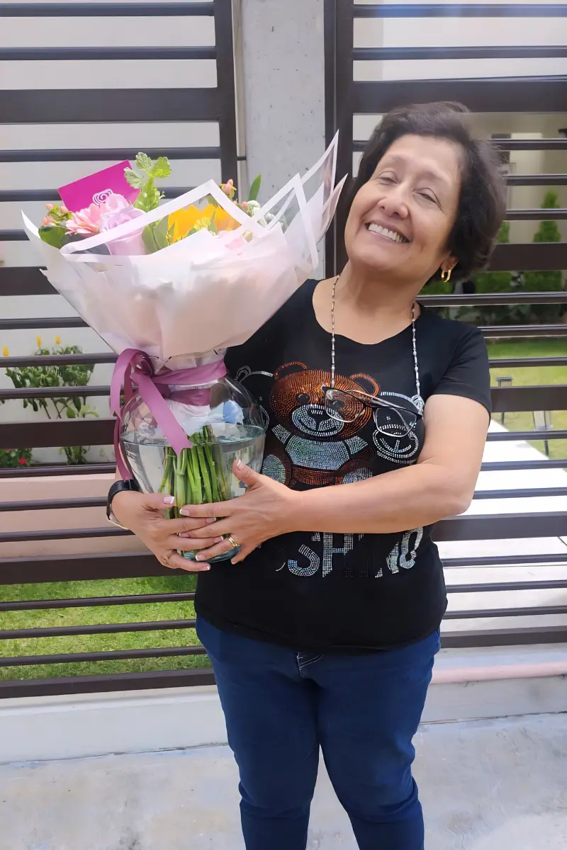 Arreglo de girasoles y flores mixtas entregado hoy en Puebla y Cholula.